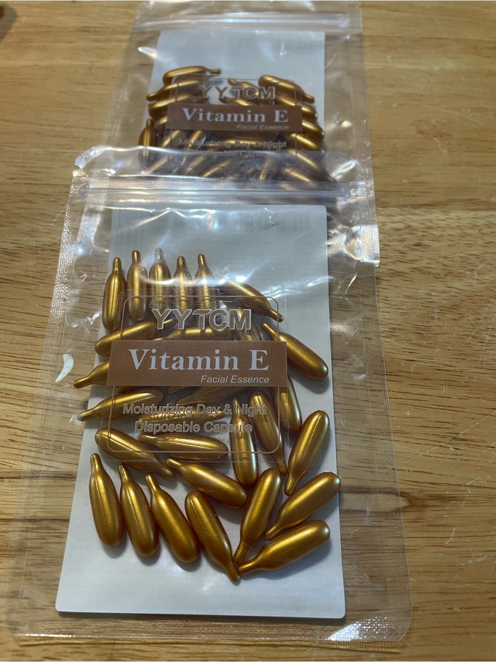 Vitamin E Facial Essence Capsules - Gold